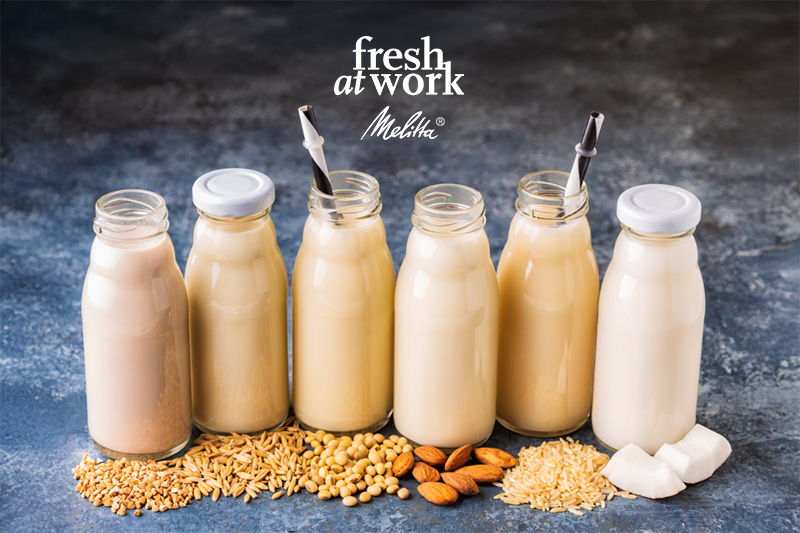 Entdecken Sie die besten Milchalternativen für Bürokaffee: vegan, pflanzlich & lecker. Ideal für moderne Büros – jetzt lesen und mehr erfahren!