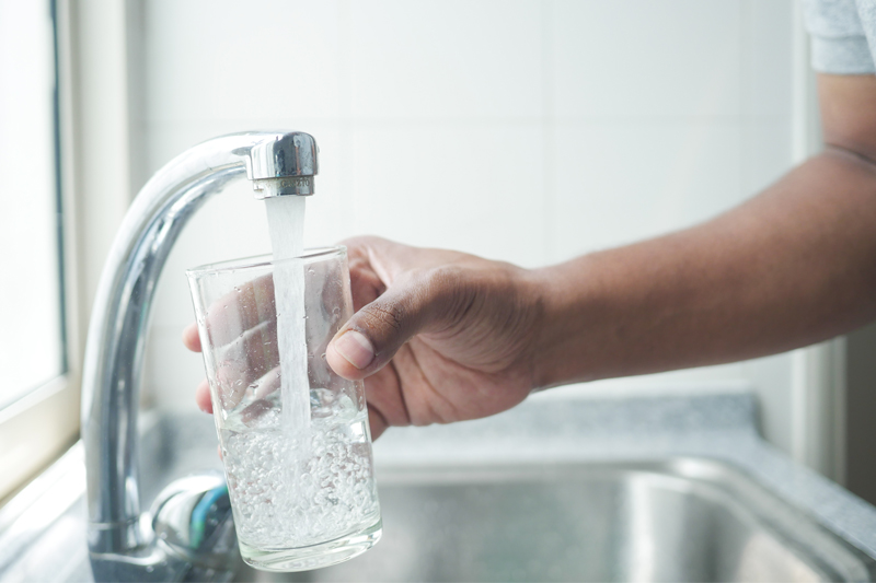 Ist Leitungswasser ungesund? Wichtige Infos zur Trinkwasserqualität ► Jetzt informieren!